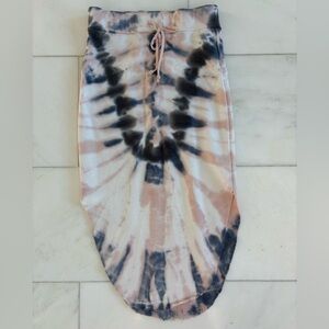 Women tie dye skirt